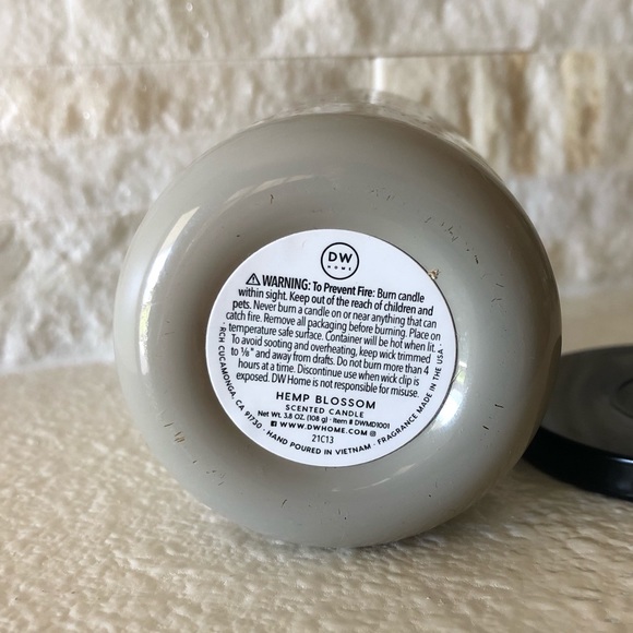 HEMP Blossom Candle DW home - Picture 7 of 12